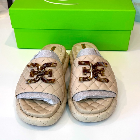 Sam Edelman Shoes - Sam Edelman 💚 Karinda Slide Sandal 5.5 M